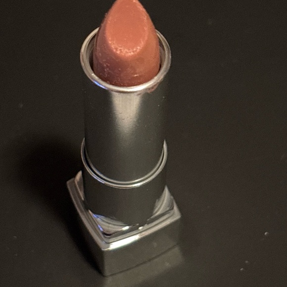 Maybelline Color Sensational Lipstick, Cream Finish, Nude Lust #920 New - Picture 9 of 14